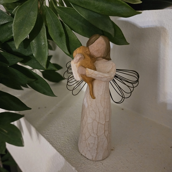 Willow Tree Angel of Friendship - Picture 2 of 7